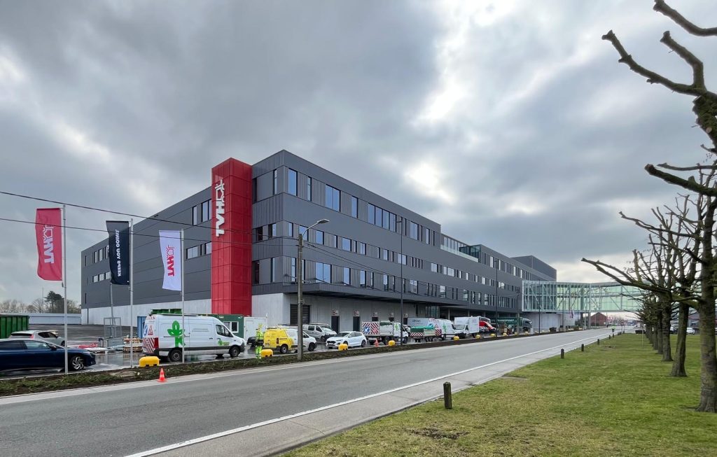 blowerdoortesten bedrijfsgebouw TVH Plant Waregem